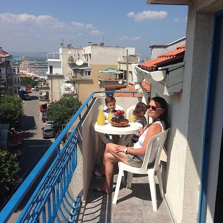 Lira Sto Apartments Pomorie Exterior foto