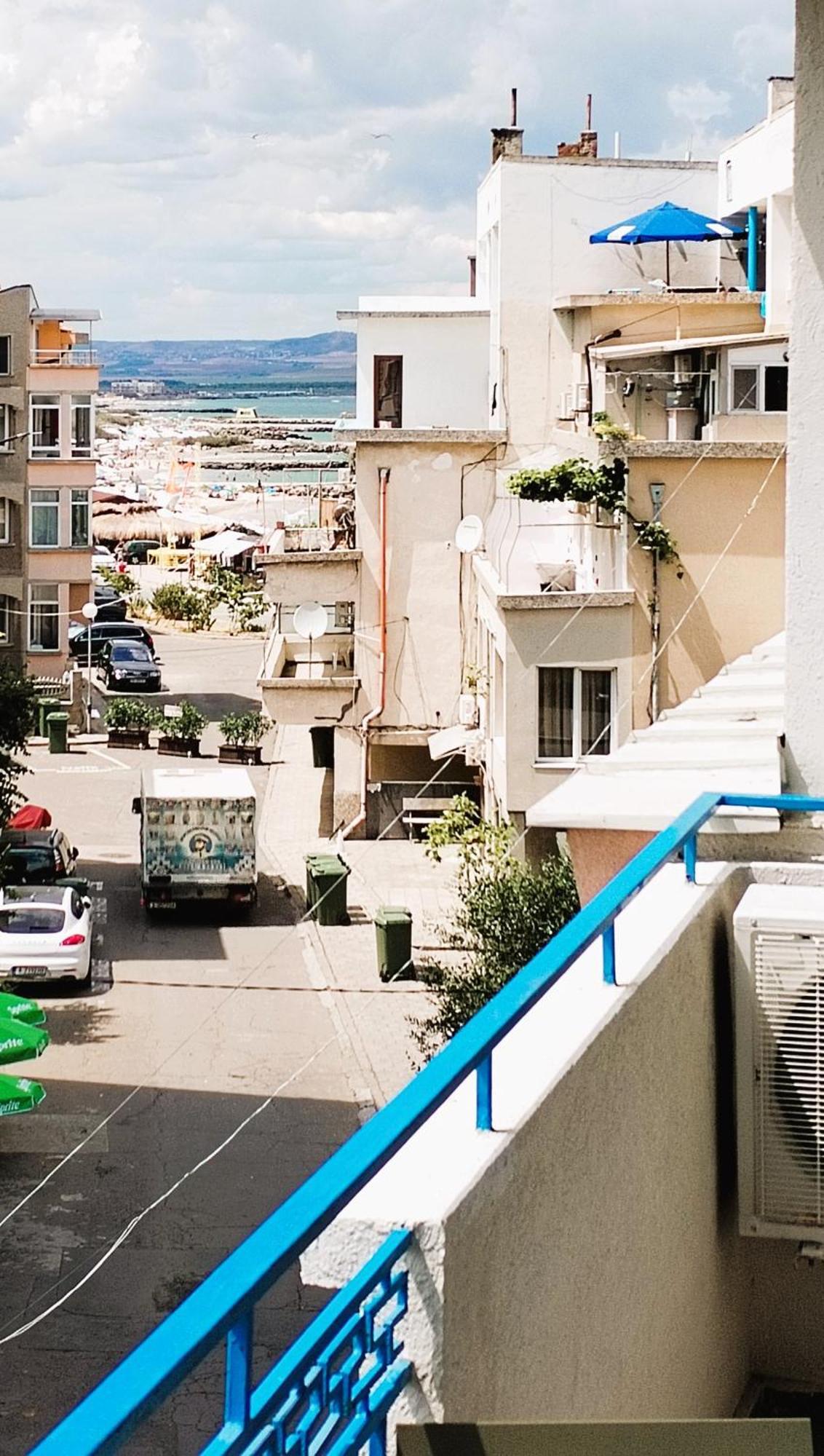 Lira Sto Apartments Pomorie Exterior foto